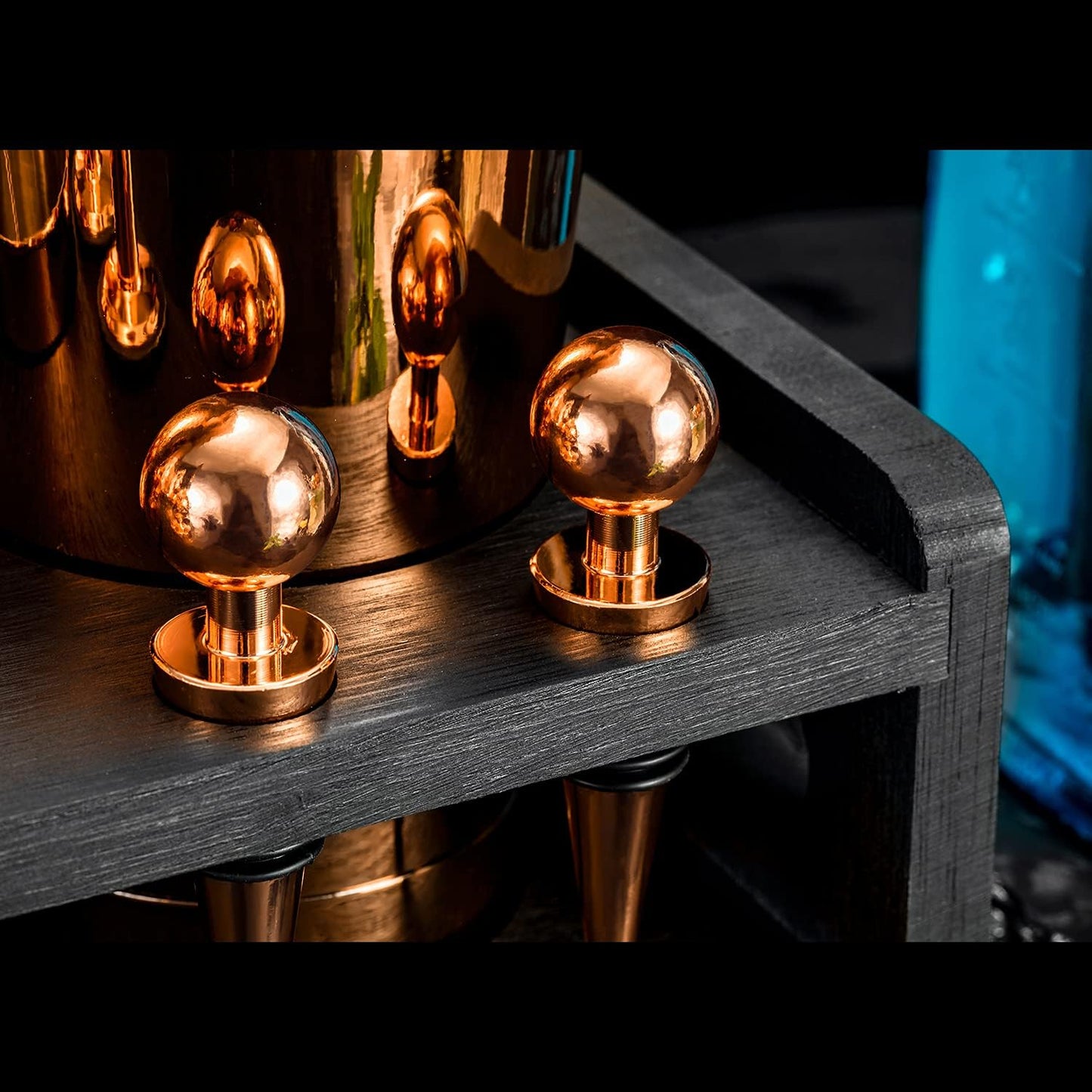 Soing 24-Piece Cocktail Shaker Set,Perfect Home Bartender Kit for Drink Mixing,Stainless Steel Bar Tools with Stand,Velvet Carry Bag & Recipes Cards Included (Rose copper)