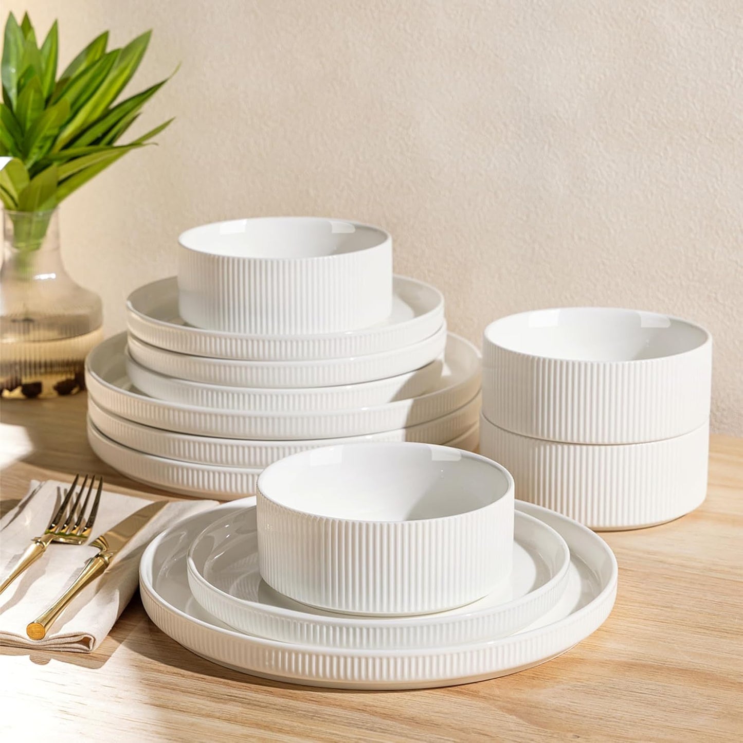 TheTerra Ceramic Dinnerware Sets for 4, 12 Pieces Porcelain Lightweight Plates and Bowls Sets, Scratch Resistant Dish Set, Oven & Microwave & Dishwasher Safe, Bright White