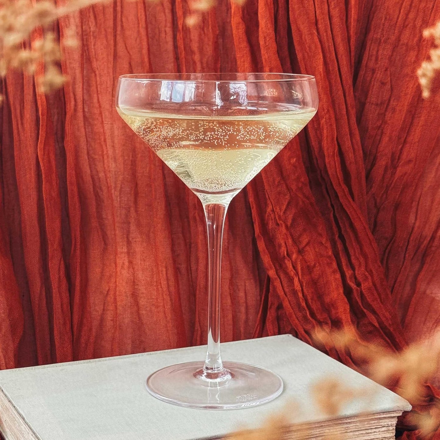 PURE MORA The Remy Coupe - Set of 4, 8oz Handblown Premium Crystal Martini Glasses for Cocktail, Gin & Tonic, Cosmopolitan, Manhattan, Bar, Fancy Mixology, etc. Modern Angle Drinking Glassware