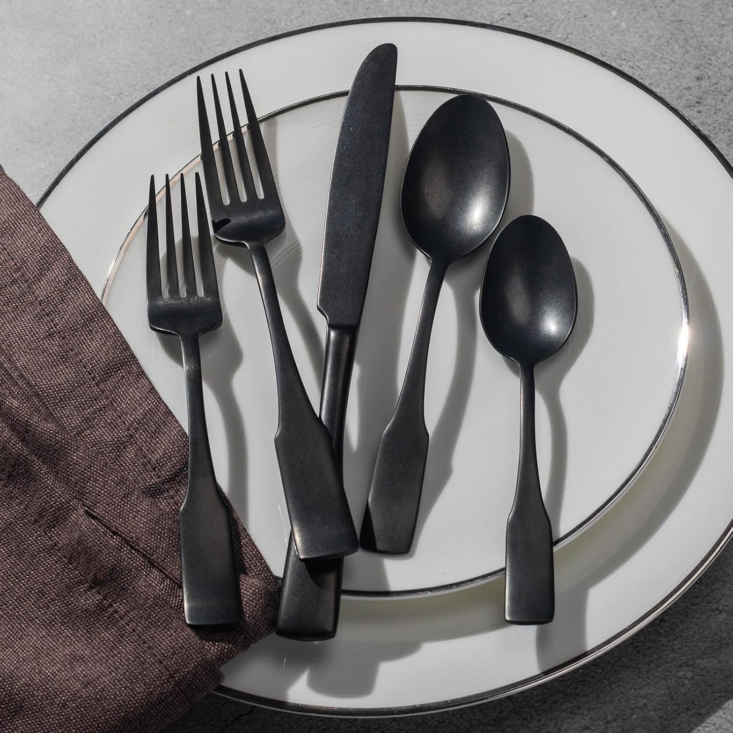 Alata Kate Black Tumbled 20-Piece Silverware Set,Service for 4,Stainless Steel Flatware Set,Tumbled Cutlery Set,Dishwasher Safe