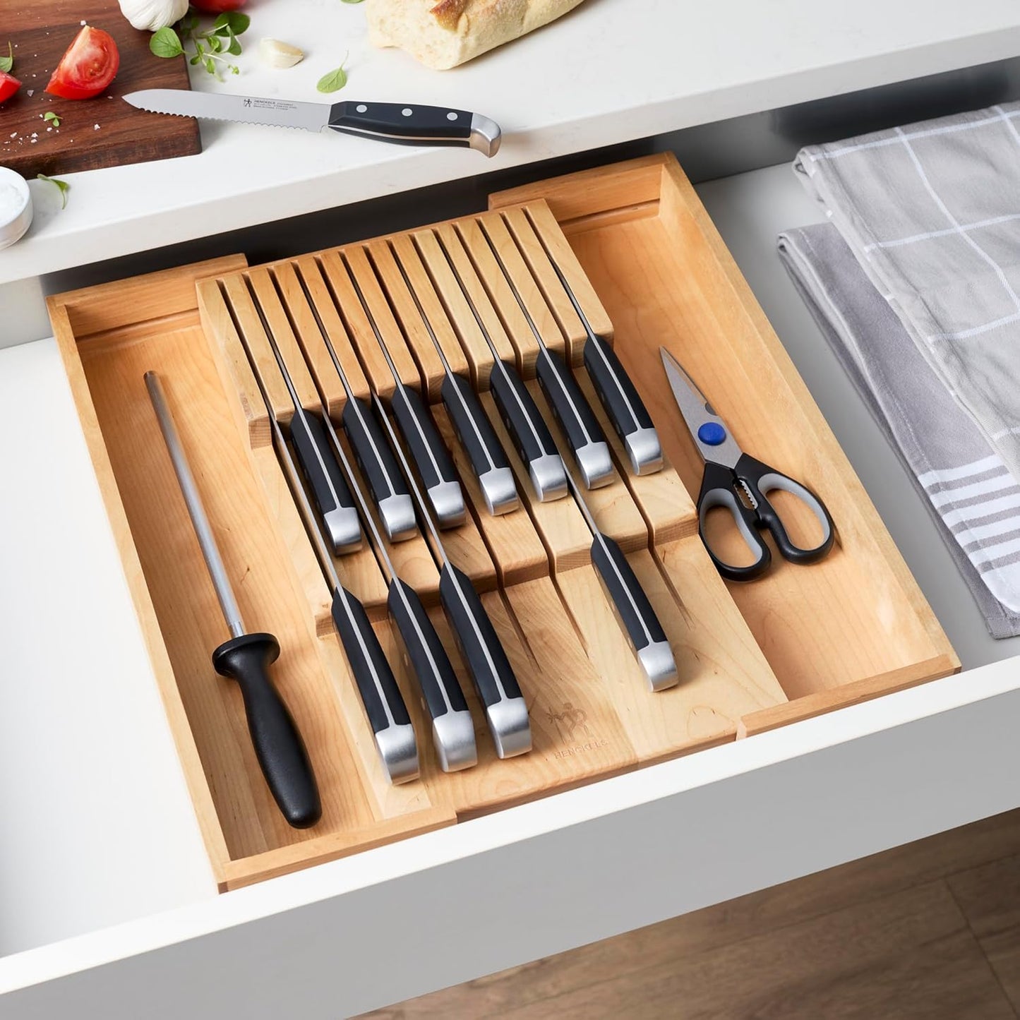 Henckels Statement 15-pc Knife Set with In-Drawer Knife Tray, Razor-Sharp, German Engineered Informed by over 100 Years of Experience, Lightweight and Strong, Dishwasher Safe